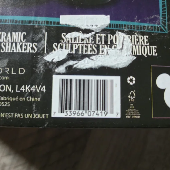 Disney Jack & Sally Sculpted Ceramic Salt & Pepper Shakers NIB - Picture 6 of 8